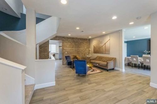 1097 Korfitsen Rd, N Milford NJ  07646-2410 exterior