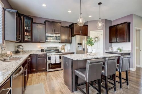 105 Gaul Rd, Dousman, WI 53118-8845