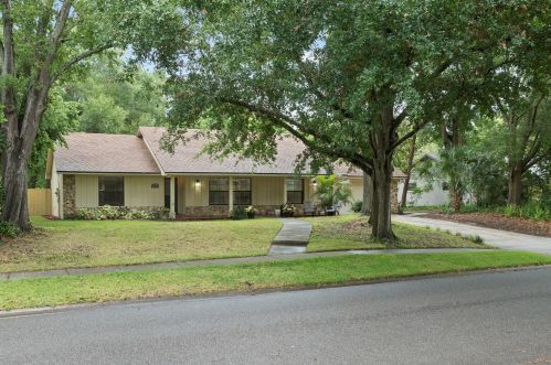 5555 Pitch Pine Dr, Orlando, FL 32819-7148