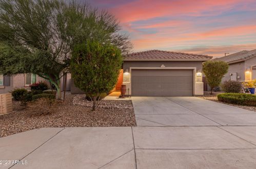 68 196th Ln, Buckeye, AZ 85326