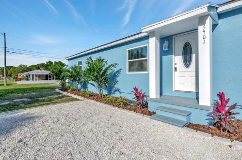 5501 13th St, Saint Petersburg, FL 33703-2014