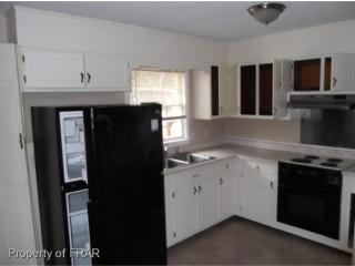 2609 Dumbarton Rd, Fayetteville NC  28306-2715 exterior
