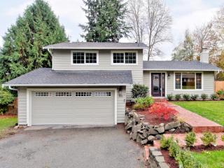 9433 126th Pl, Kirkland, WA 98034-2739