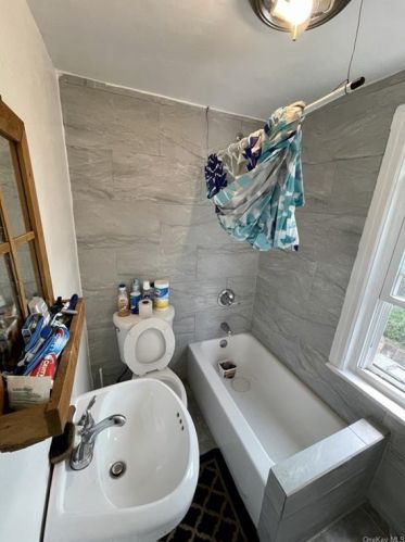 439 7 Ave, Mount Vernon NY  10550-1214 exterior