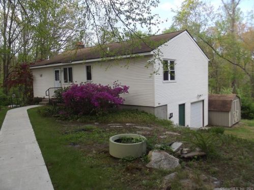 33 Goose Ln, Coventry, CT 06238-1214