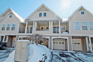 19 Collura Ln, Clifton, NJ 07012-1660