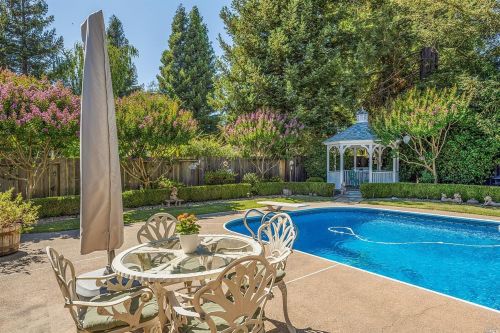 1004 Partrick Rd, Fairfield CA  94558-9701 exterior