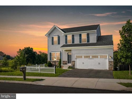 144 Garrett Ln, Gilbertsville, PA 19525-8925