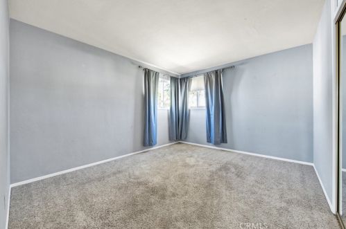 44035 Cedar Ave, Lancaster CA  93534-4422 exterior