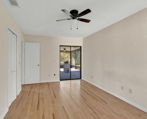 634 Streamlet Ave, Fort Pierce FL 34983-4658 exterior