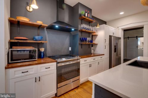 721 Orange St, Lancaster PA  17602-3118 exterior