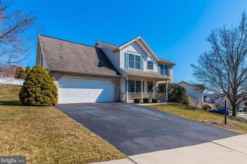 5108 Inverness Dr, Navy Sup Dpt, PA 17050-8319