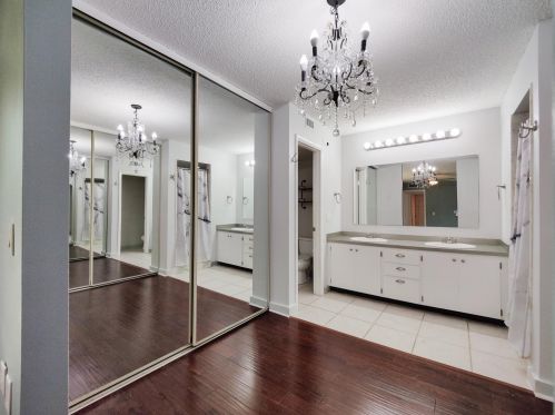 2502 25 Ln, West Palm Beach FL  33418-3572 exterior