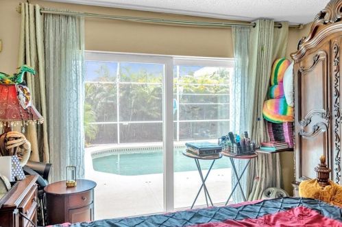 418 Riggs Cir, Davenport FL 33897-6007 exterior