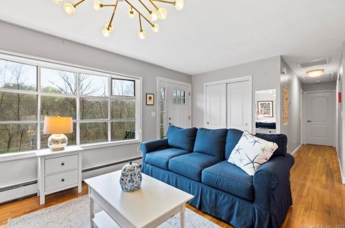 17 River Ln, Deep River CT  06417-1924 exterior