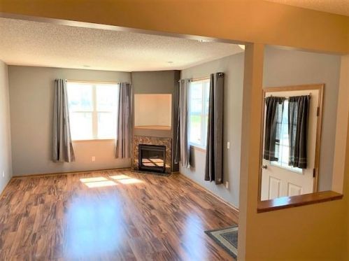 3311 Hazel Trl, Saint Paul, MN 55129-6253