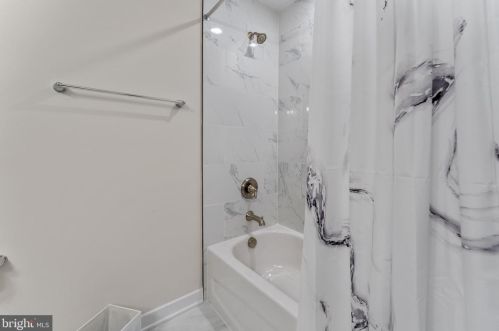 825 Glebe Rd, Montross VA  22520-4002 exterior