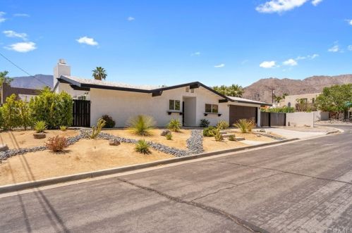 77445 Calle Potrero, La Quinta CA  92253-3702 exterior