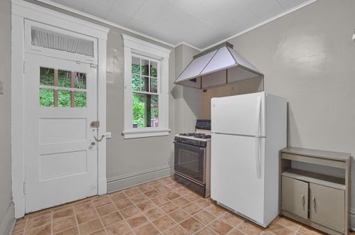 4283 Andover Ter, Pittsburgh PA  15213-1203 exterior