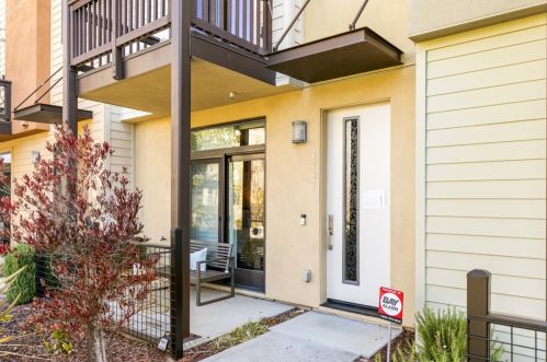3282 Berryessa St, Palo Alto, CA 94303-4050