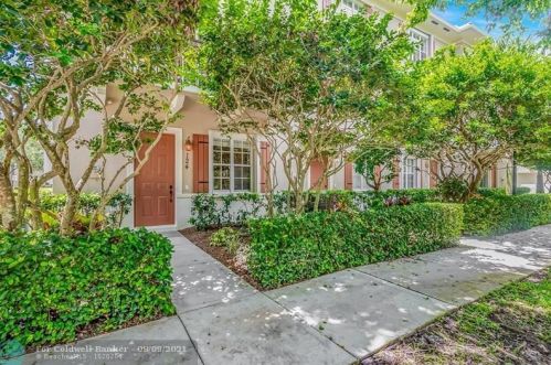 124 Indian Crossing Cir, Jupiter, FL 33458-5272