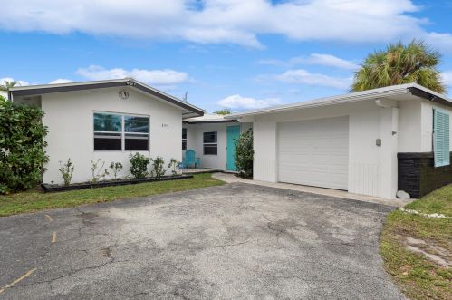 194 27th Ave, Boynton Beach, FL 33435-7642