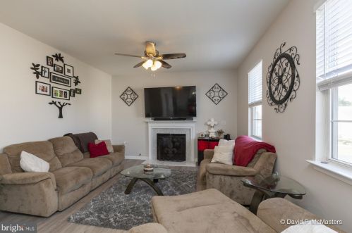 21 Trotting Way, Charles Town WV  25414-3308 exterior