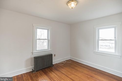 15 Lehigh Ave, Gloucester NJ  08030-1304 exterior