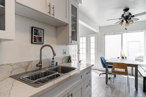 3682 Cliff Way, Oceanside CA  92056-4703 exterior