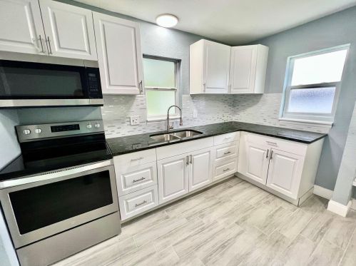 1067 Libby Ct, Daytona Beach FL 32117-4588 exterior