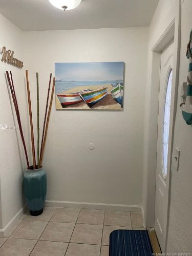 6511 16th Ave, Hialeah, FL 33012-6222