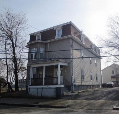258 Rhodes St, Providence, RI 02905-3227