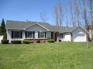 19 Independence Dr, Plattsburgh, NY 12901-9776