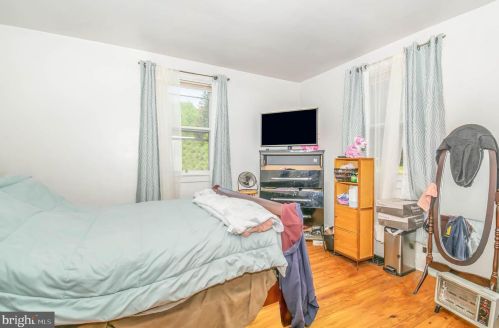 7 2nd St, Highspire PA  17034-1001 exterior