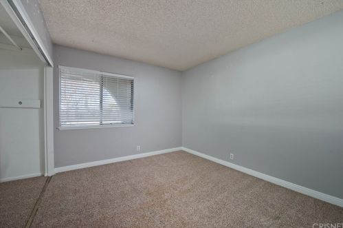 1120 Arcane St, Simi Valley CA 93065-4406 exterior