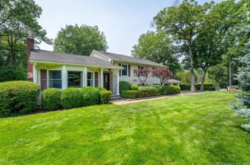 378 Pepper Ridge Rd, Stamford, CT 06905-2812