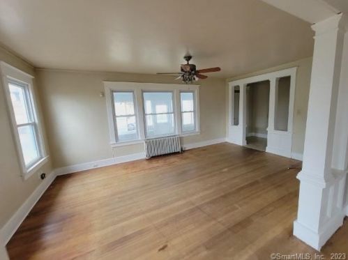 249 Vauxhall St, United States Coast Guard Ac CT  06320-3840 exterior