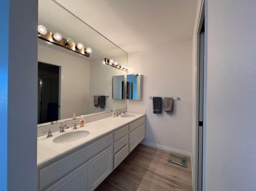 18052 Avenida Alozdra, San Diego CA 92128-1570 exterior