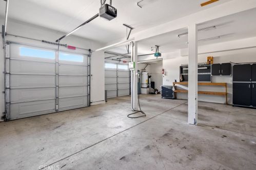 28 Fresno St, Lake Nacimiento CA  93446-2014 exterior