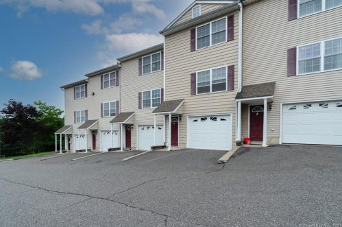 166 Hamden Ave, Waterbury, CT 06704-2796
