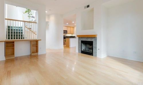 2822 Escala Cir, San Diego CA 92108-6722 exterior