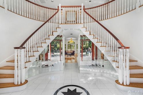 9 Ridge Rd, Parsippany, NJ 07834-3810