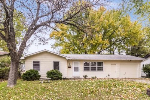 4003 Toronto St, Ames, IA 50014-3844