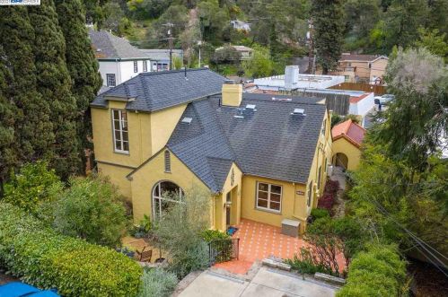 5738 Grisborne Ave, Oakland, CA 94611-2158