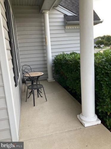 14 Valentine Dr, Boothwyn, PA 19060-1333