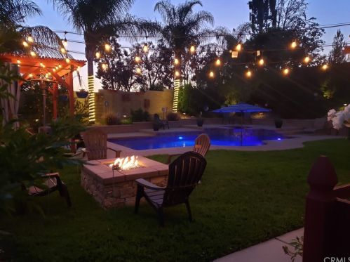 39601 Parkview Dr, Temecula CA  92591-7229 exterior