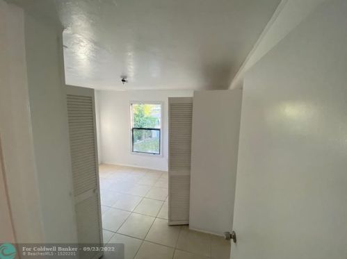 717 57th St, West Palm Beach FL  33407-2515 exterior