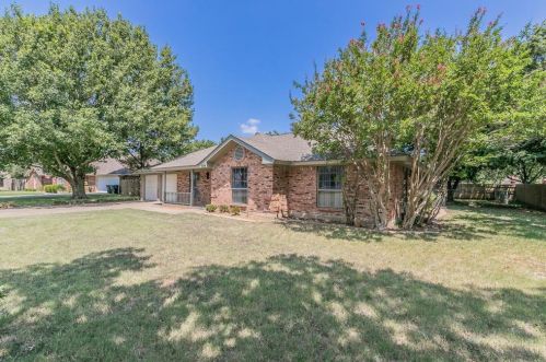 1634 Robin Pl, Cleburne, TX 76033-4125