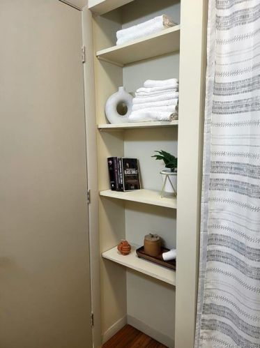 13 Clinton Hill Rd, Waterbury CT  06716-1010 exterior