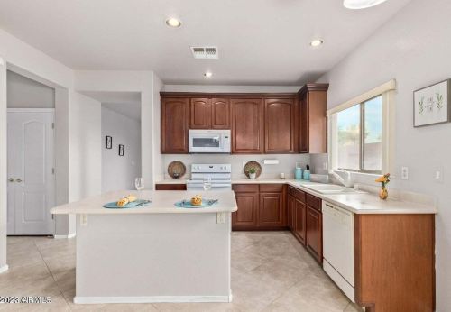 16153 Crocus Dr, Sun City AZ  85379-5090 exterior